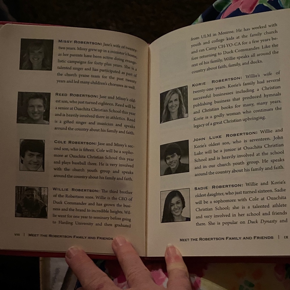 Duck Commander Devotional Book - Picture 5 of 10